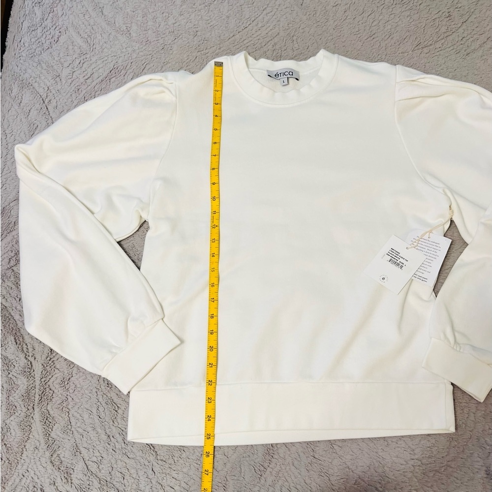 E’tica ivory puff sleeve sweatshirt - Picture 4 of 7